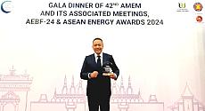 Holding Perkebunan Nusantara melalui PTPN IV PalmCo kembali meraih ASEAN Energy Awards sebagai The Winner of the CHP Generation of the ASEAN Renewable Energy Awards 2024 untuk kategori ASEAN Renewable Energy Project di Vientiane Laos, Jumat (27/09). PTPN mengukuhkan diri untuk memperkuat EBT dengan rencana membangun 29 fasilitas baru hingga 2030 baik dalam bentuk Pembangkit Listrik, Biogas Cofiring, Bio CNG, hingga biofuel SAF untuk pesawat terbang.