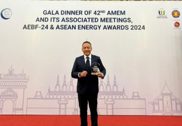 Holding Perkebunan Nusantara melalui PTPN IV PalmCo kembali meraih ASEAN Energy Awards sebagai The Winner of the CHP Generation of the ASEAN Renewable Energy Awards 2024 untuk kategori ASEAN Renewable Energy Project di Vientiane Laos, Jumat (27/09). PTPN mengukuhkan diri untuk memperkuat EBT dengan rencana membangun 29 fasilitas baru hingga 2030 baik dalam bentuk Pembangkit Listrik, Biogas Cofiring, Bio CNG, hingga biofuel SAF untuk pesawat terbang.