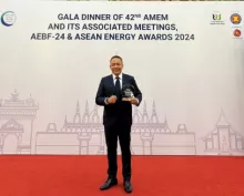 Holding Perkebunan Nusantara melalui PTPN IV PalmCo kembali meraih ASEAN Energy Awards sebagai The Winner of the CHP Generation of the ASEAN Renewable Energy Awards 2024 untuk kategori ASEAN Renewable Energy Project di Vientiane Laos, Jumat (27/09). PTPN mengukuhkan diri untuk memperkuat EBT dengan rencana membangun 29 fasilitas baru hingga 2030 baik dalam bentuk Pembangkit Listrik, Biogas Cofiring, Bio CNG, hingga biofuel SAF untuk pesawat terbang.